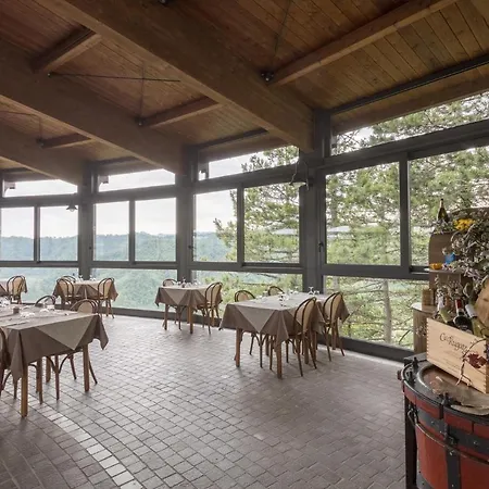 Holiday park Antico Borgo I Cancelli 3*