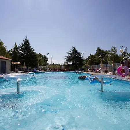 Antico Borgo I Cancelli Holiday park 3*